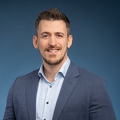  Dr. - Ing. Philipp Clemens